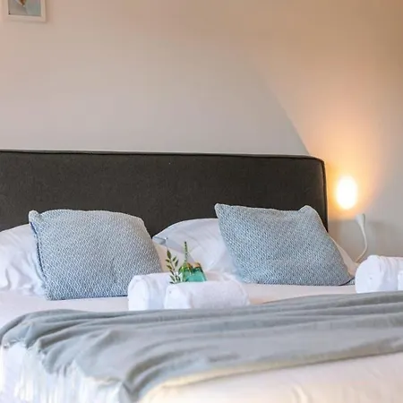 Casiola - Sunny Bright In The Center Of