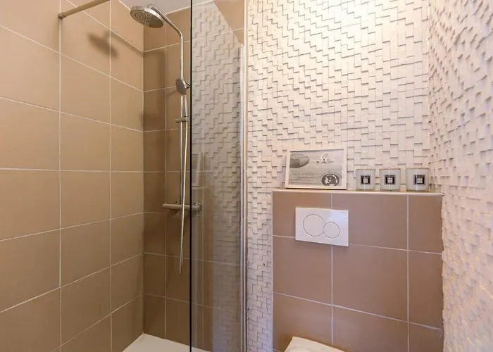 Casiola - Sunny Bright In The Center Of *